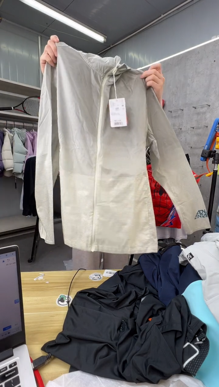 【闪购商品】安踏儿童衣服尺码：165