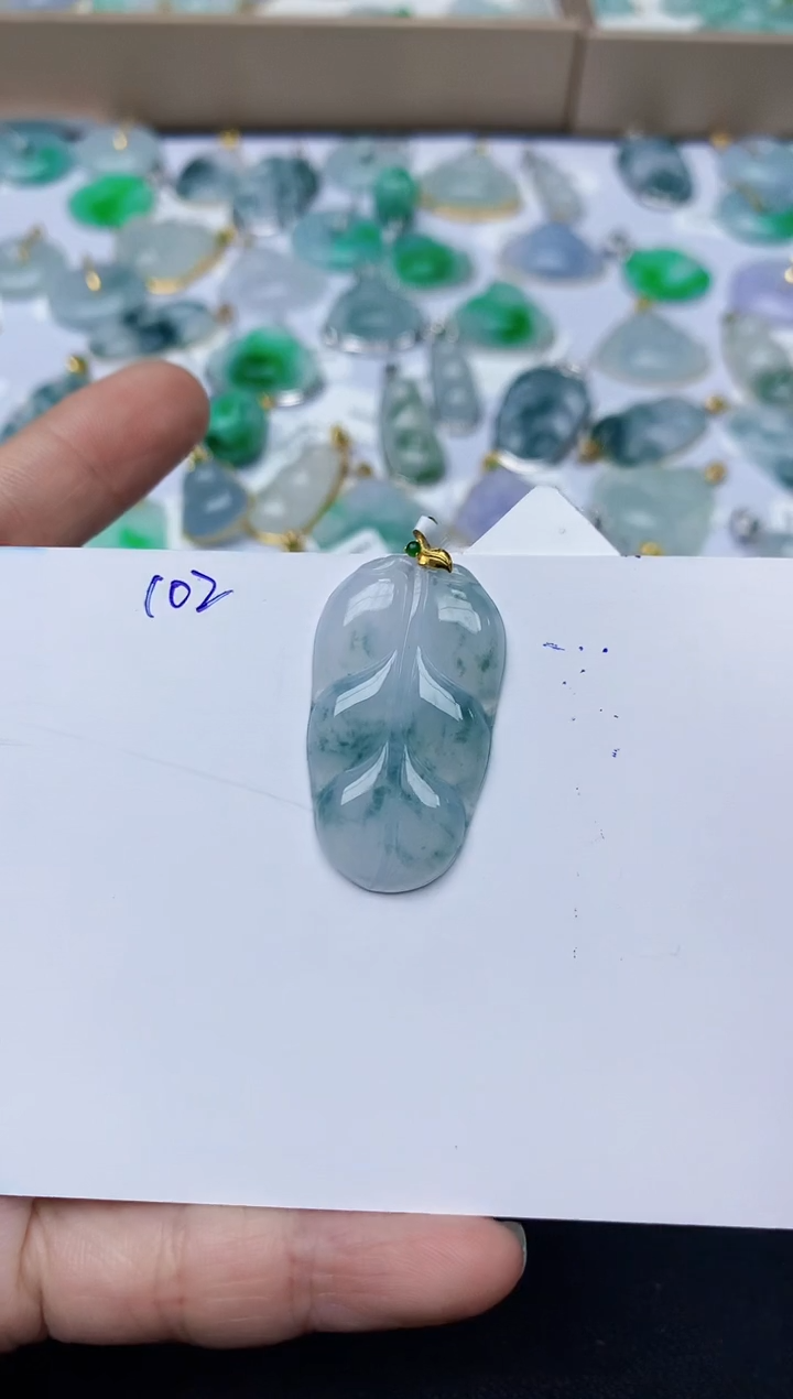 【闪购商品】翡翠颈饰18K金镶嵌天然翡翠A货