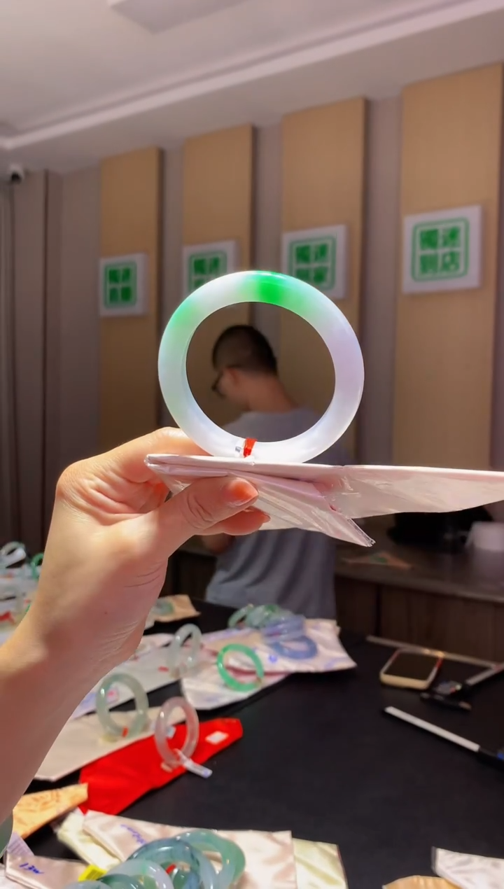 未镶嵌手镯翡翠-X55 圈口58.2 全款10万 定金2万