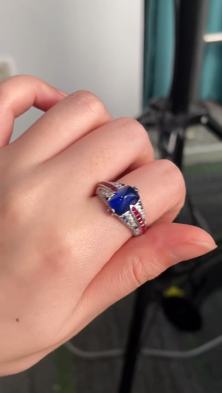 【闪购商品】蓝宝石戒指18K金镶嵌3.16ct