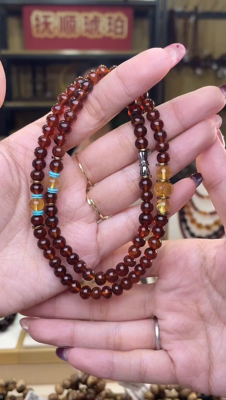 【闪购商品】琥珀裸石未镶嵌6+血珀锁骨链