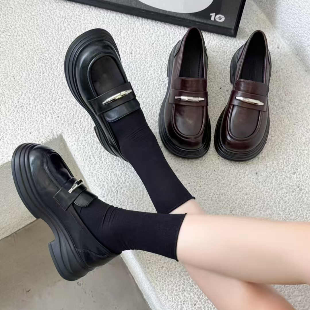 气质百搭乐福鞋