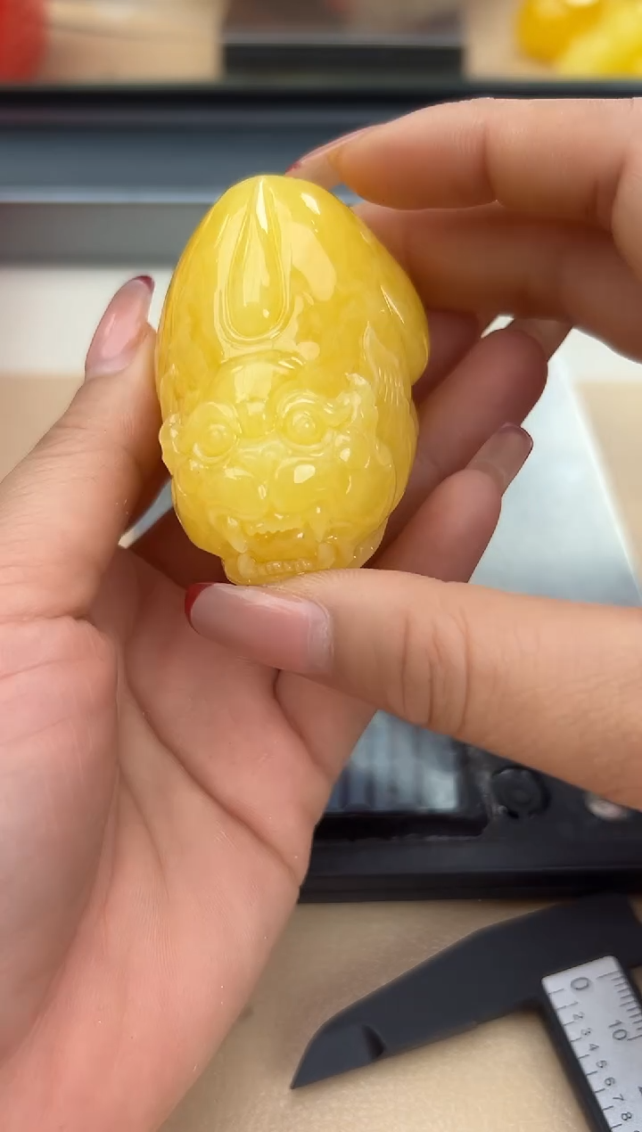 【闪购商品】琥珀裸石未镶嵌蜜蜡手串