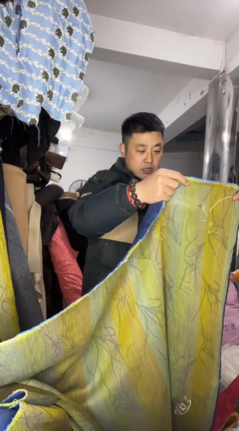 无纺布阿*1米5红色布料