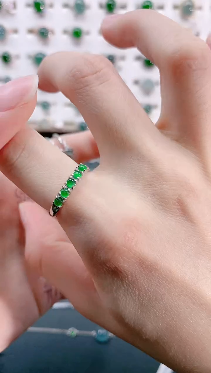 【闪购商品】翡翠戒指银S925镶嵌天然翡翠