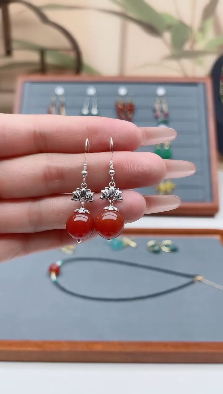 南红玛瑙银S925镶嵌耳饰302