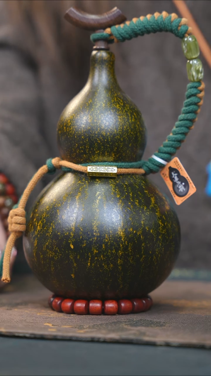 【闪购商品】WS274大漆酒葫芦不包手串及旋转底座