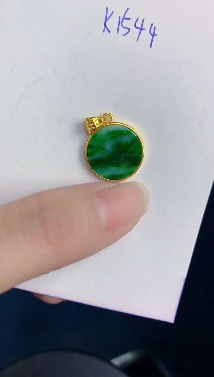 颈饰未镶嵌翡翠天然翡翠缅甸A货