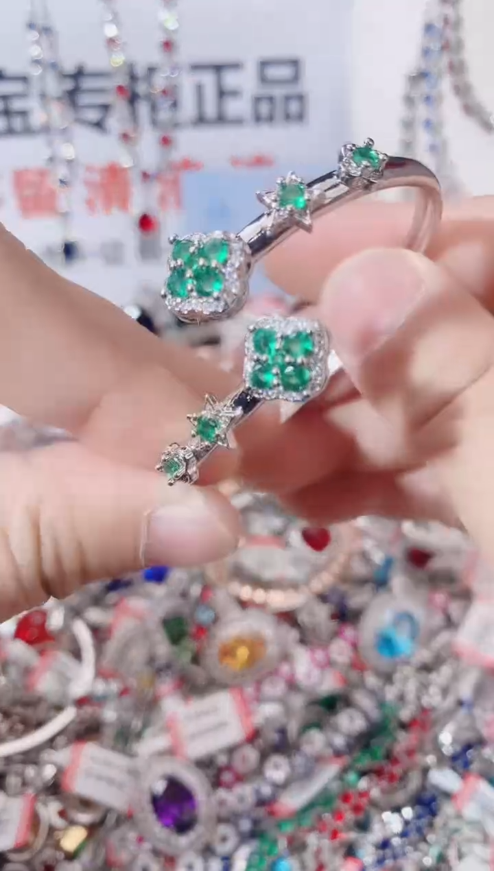 未镶嵌手镯祖母绿  