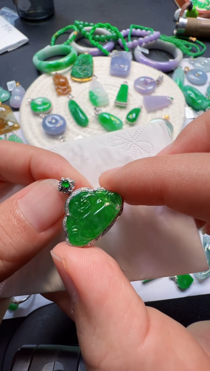 吊坠(不含链)18K金镶嵌翡翠3980