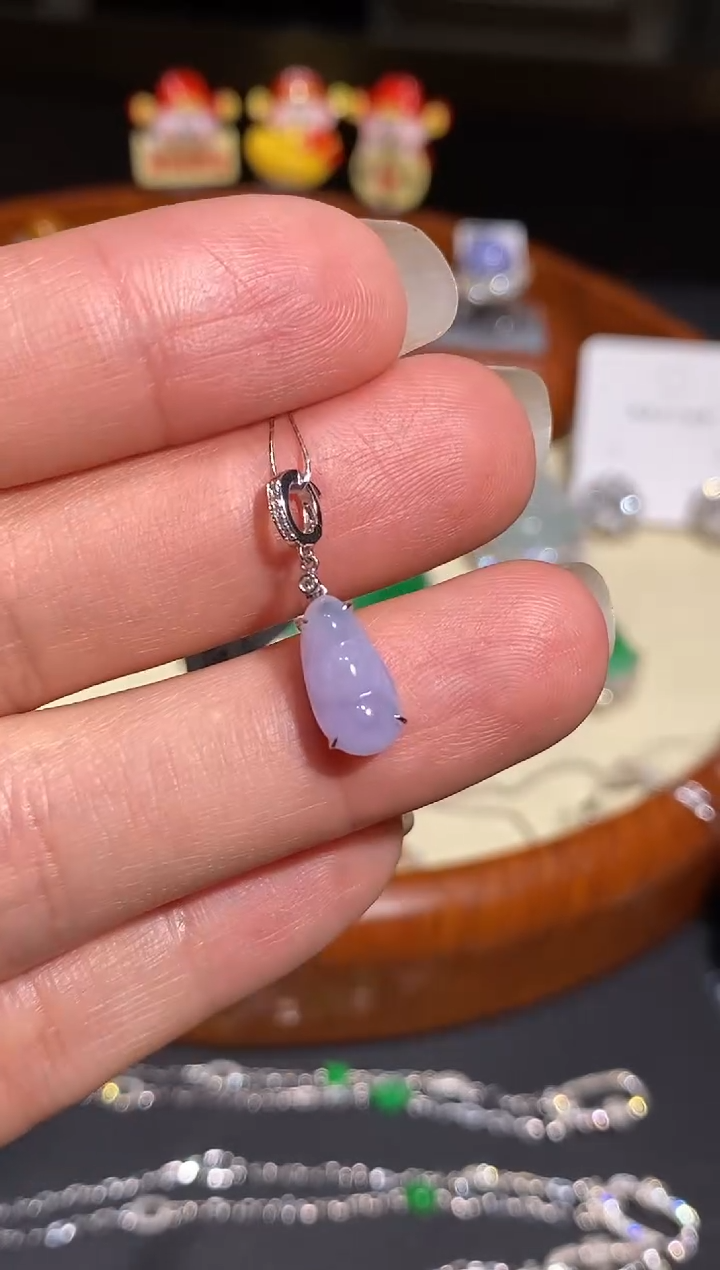 【闪购商品】翡翠吊坠(不含链)18K金镶嵌吊坠