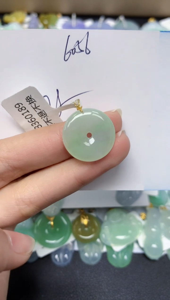 【闪购商品】翡翠颈饰18K金镶嵌 天然翡翠A货