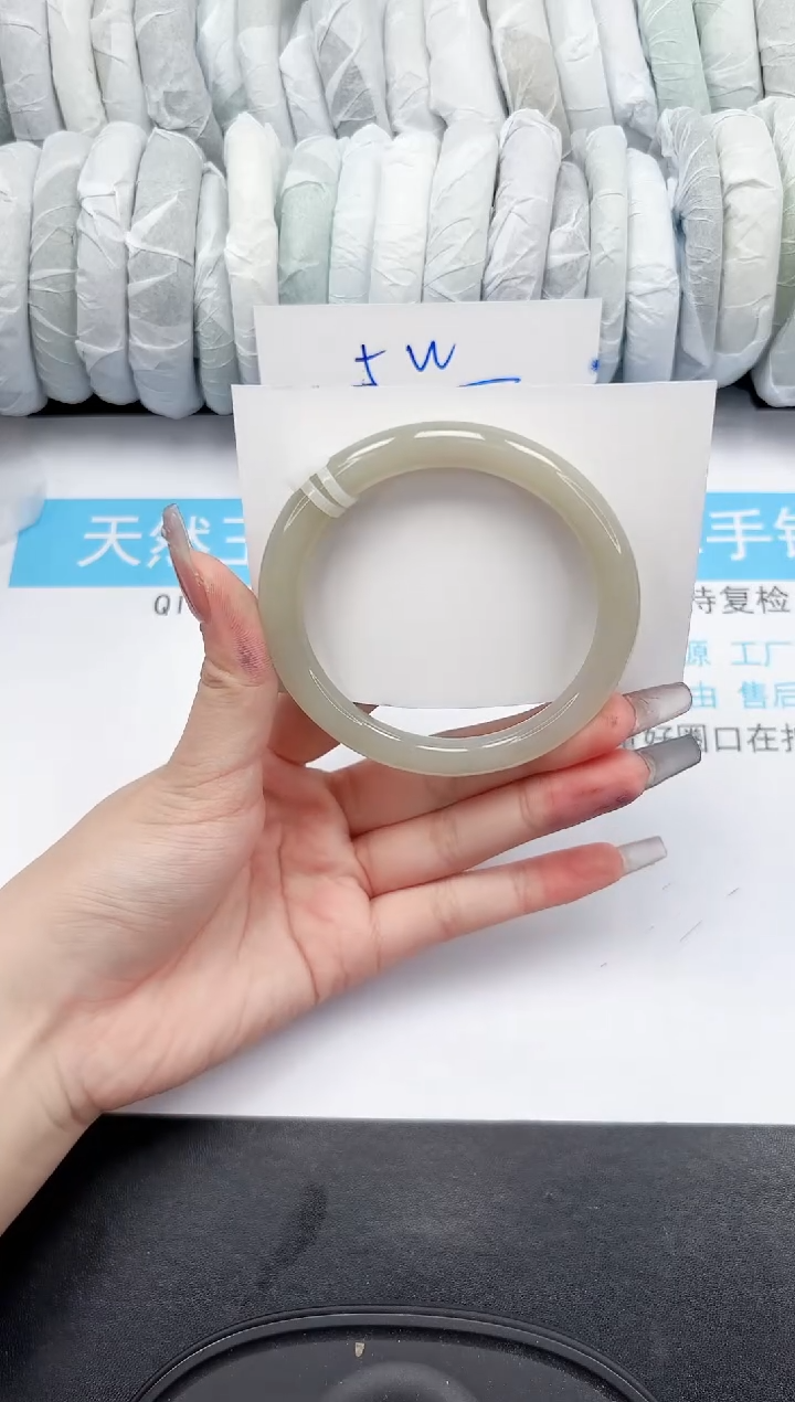 【闪购商品】和田玉手镯未镶嵌383-60