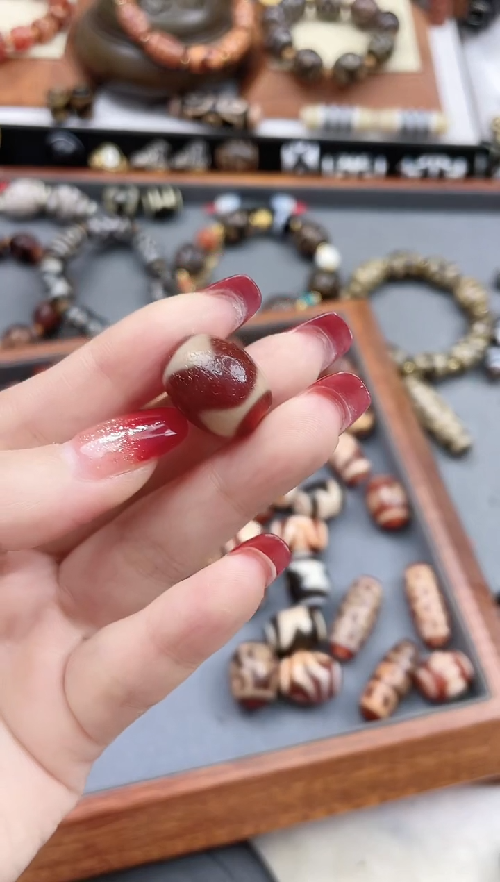 【闪购商品】玛瑙/玉髓珠珠未镶嵌金蟾红肉牙牙