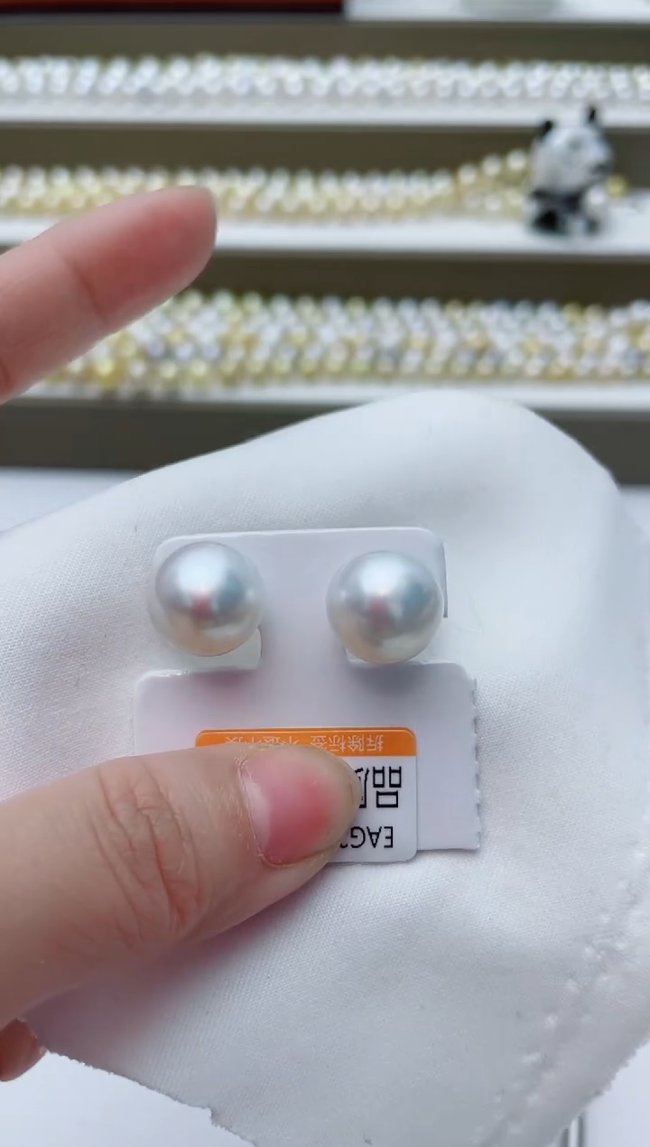 【闪购商品】海水珍珠耳饰18K金镶嵌A73