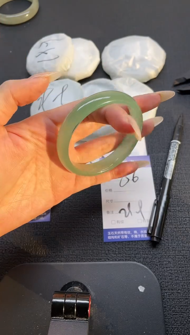 未镶嵌手镯石英质玉56-61