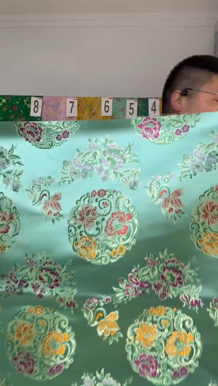 混纺满18元包邮.两单连裁.宽.长70.50