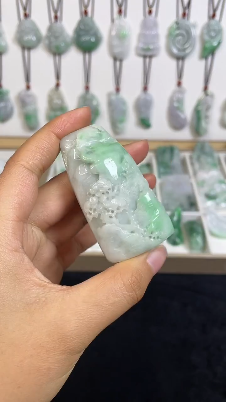 颈饰未镶嵌翡翠1