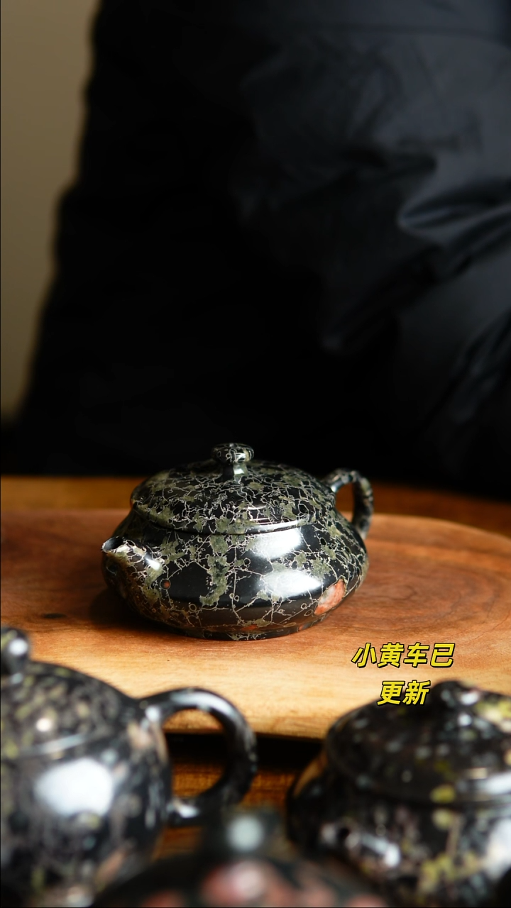 梅花玉青藤精品名炉壶