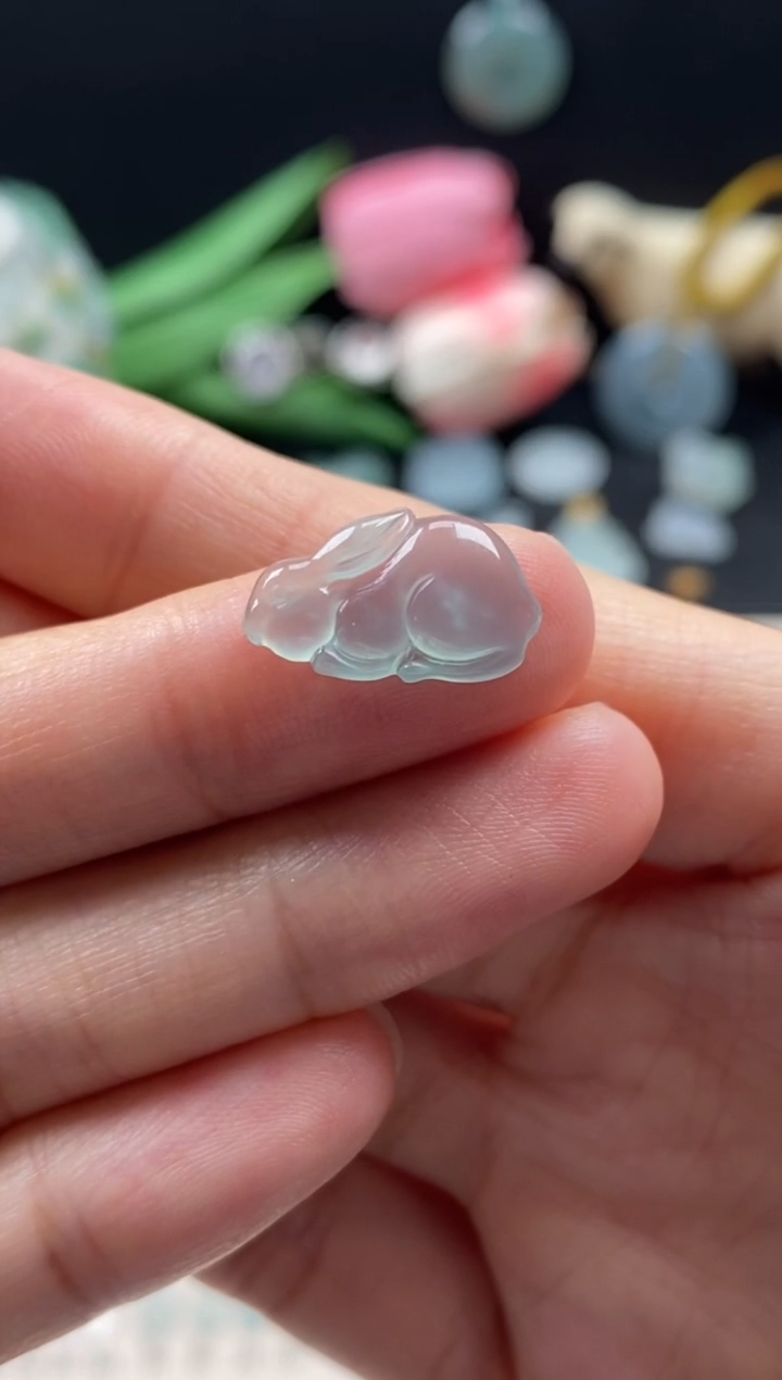 【闪购商品】翡翠颈饰未镶嵌翡翠冰晴兔子