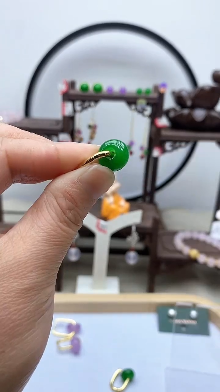 【闪购商品】翡翠耳饰银S925镀金镶嵌50