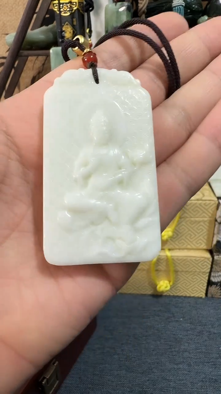 未镶嵌软玉挂件新疆米达 47观音牌