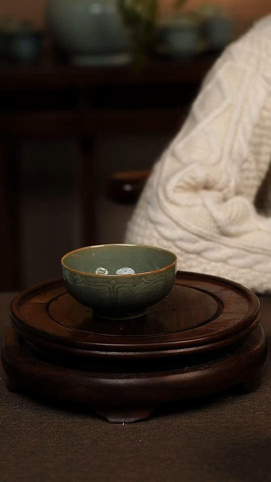 瓷片?****儿仿古天蓝全手工小鱼杯100ml 一级 不带礼盒