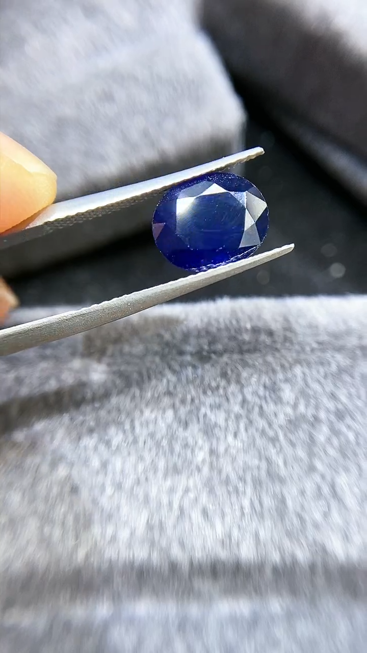 【闪购商品】定制蓝宝石定制未镶嵌3.06克拉吉尔德皇家蓝天然