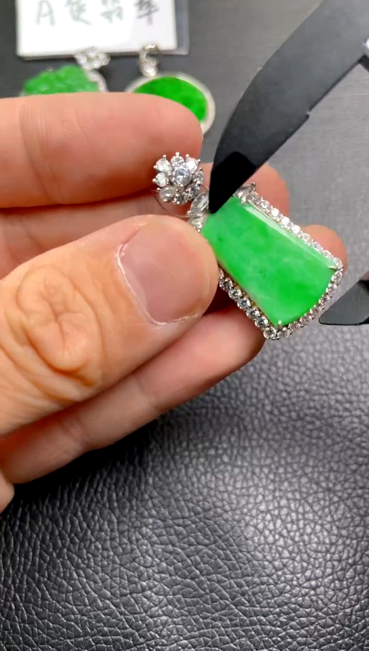 【闪购商品】翡翠吊坠(不含链)银S925镶嵌吊坠