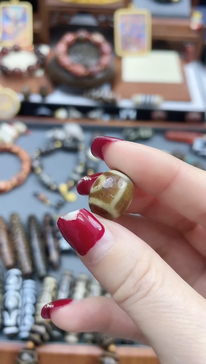 【闪购商品】玛瑙/玉髓珠珠未镶嵌二眼达洛