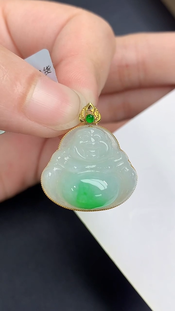 颈饰18K金镶嵌翡翠天然缅甸A货百元以上9元证书费自理