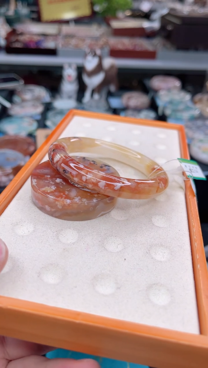 【闪购商品】石英质玉手镯未镶嵌54圈口（赠品镯心）S9241089