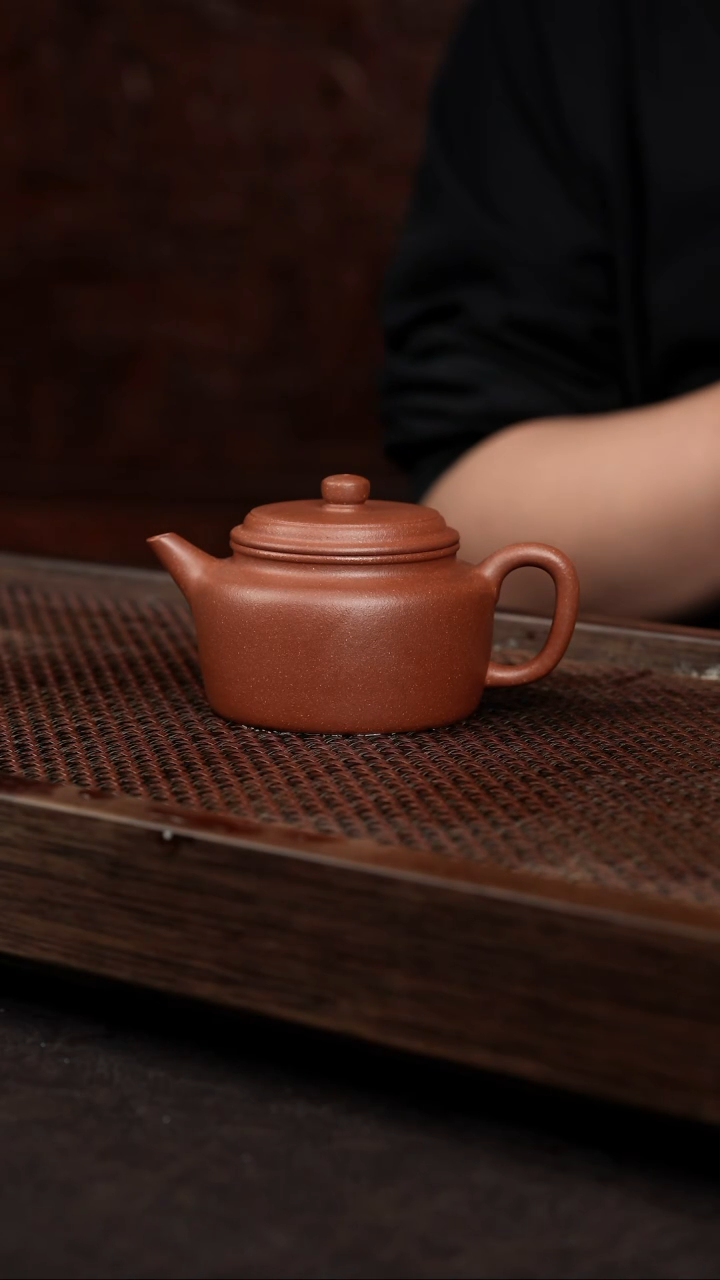 【闪购商品】紫砂茶壶红降坡剑流德中【带矿标证书】