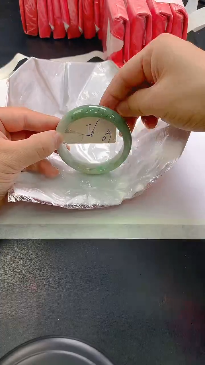 未镶嵌手镯翡翠69