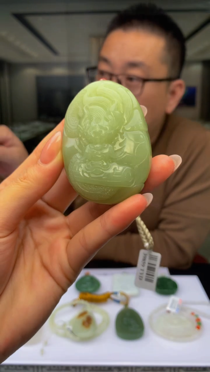 【闪购商品】定制和田玉Boss阳天然和田玉（拍一发一）