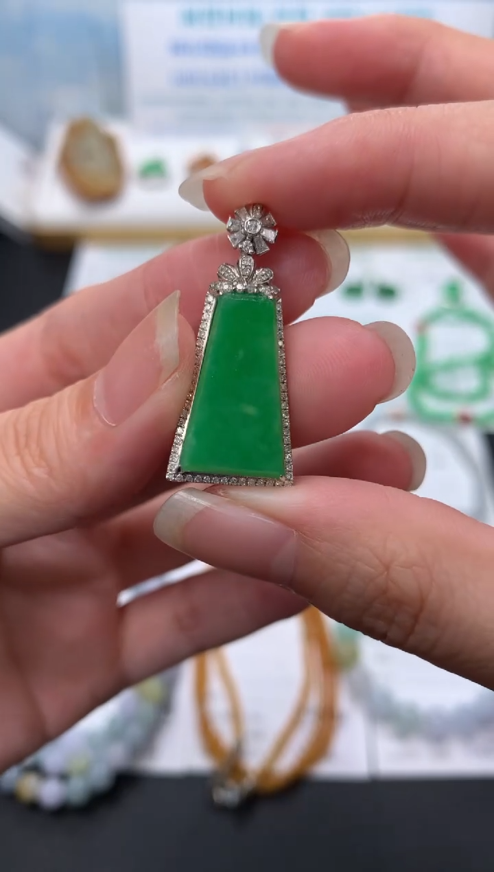 定制翡翠18K金镶嵌模式推广期48小时鉴赏期