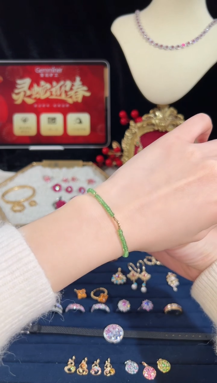 【闪购商品】石榴石手链18K金镶嵌BB4490-A
