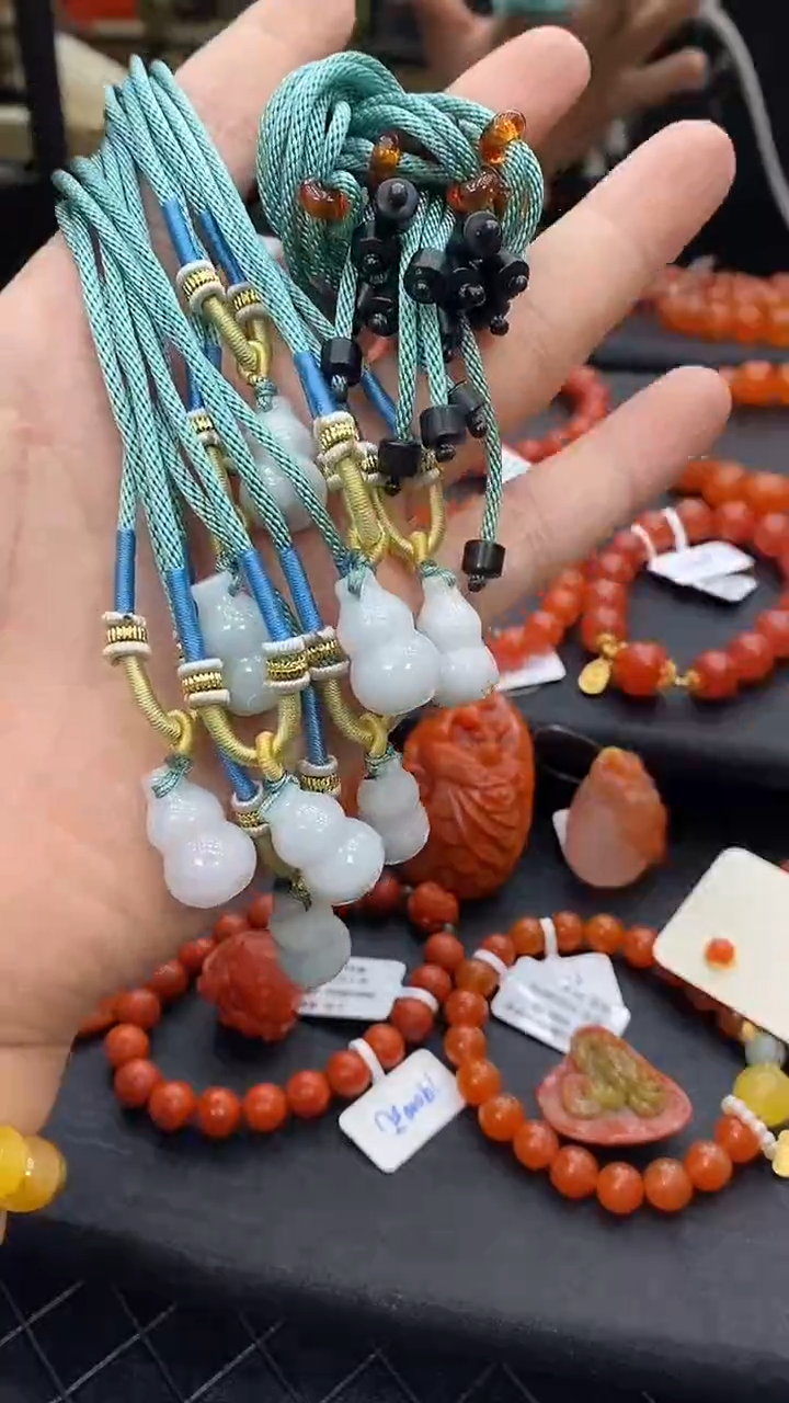 吊坠(不含链)未镶嵌翡翠翡翠葫芦吊坠