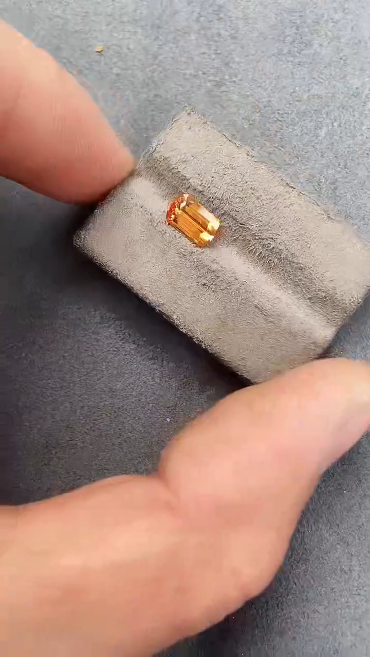 【闪购商品】石榴石（芬达石）裸石未镶嵌1.5