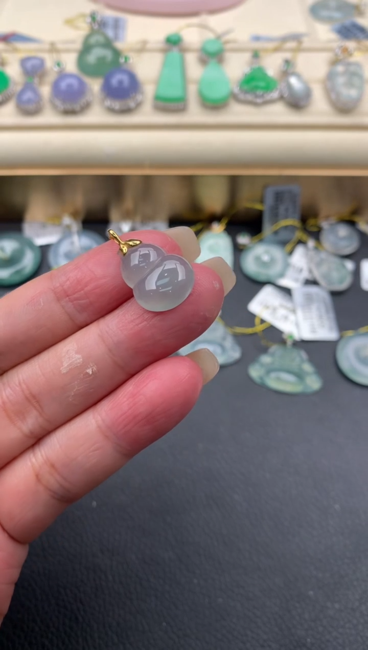 【闪购商品】翡翠颈饰18K金镶嵌W94      