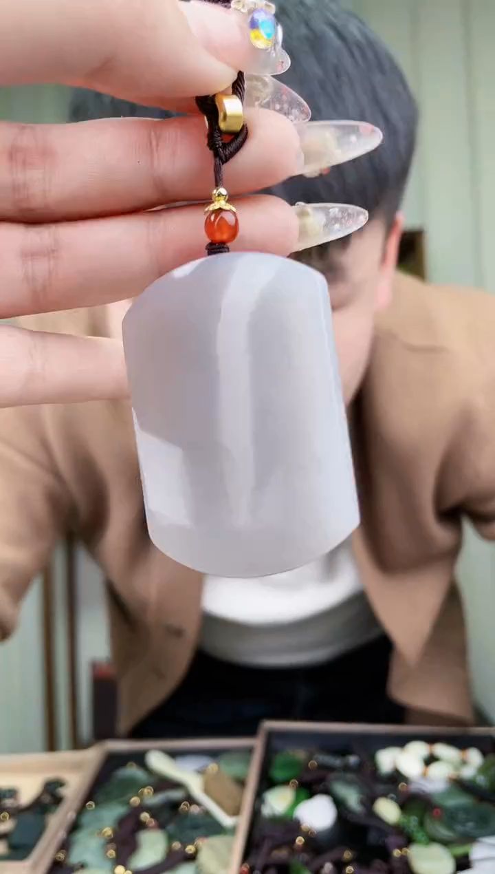 【闪购商品】和田玉挂件未镶嵌拍一发一，多样性发货！