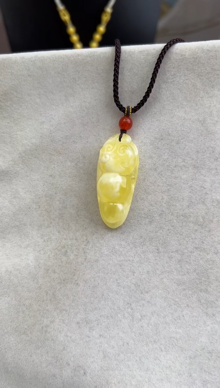 【闪购商品】琥珀裸石未镶嵌10209085-吊坠