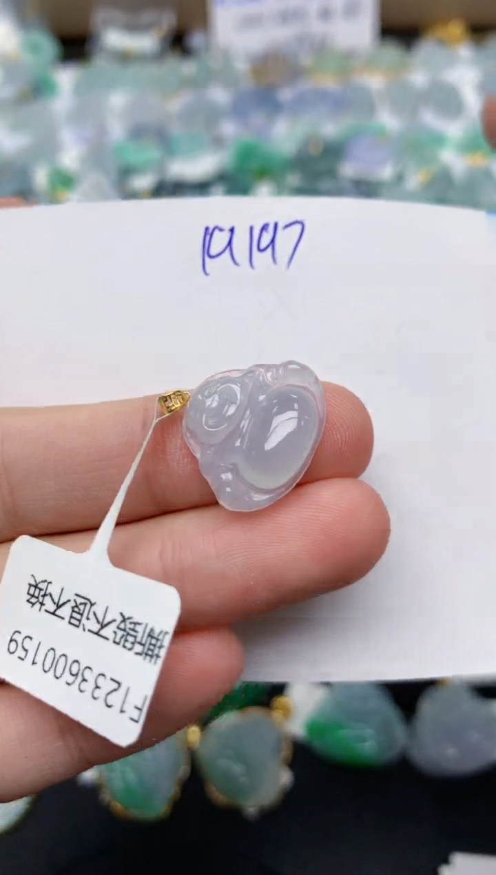 翡翠18K金镶嵌颈饰天然缅甸A货翡翠