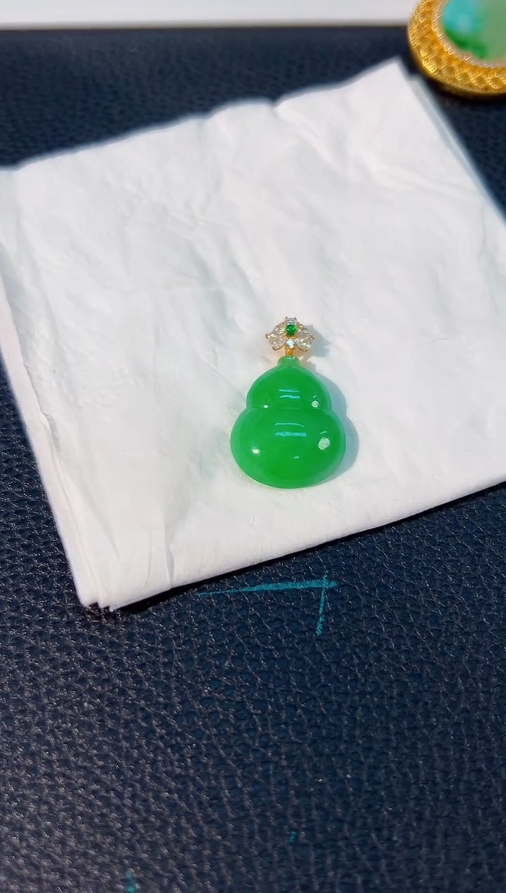 颈饰18K金镶嵌翡翠 缅料A货/支持复检/一件