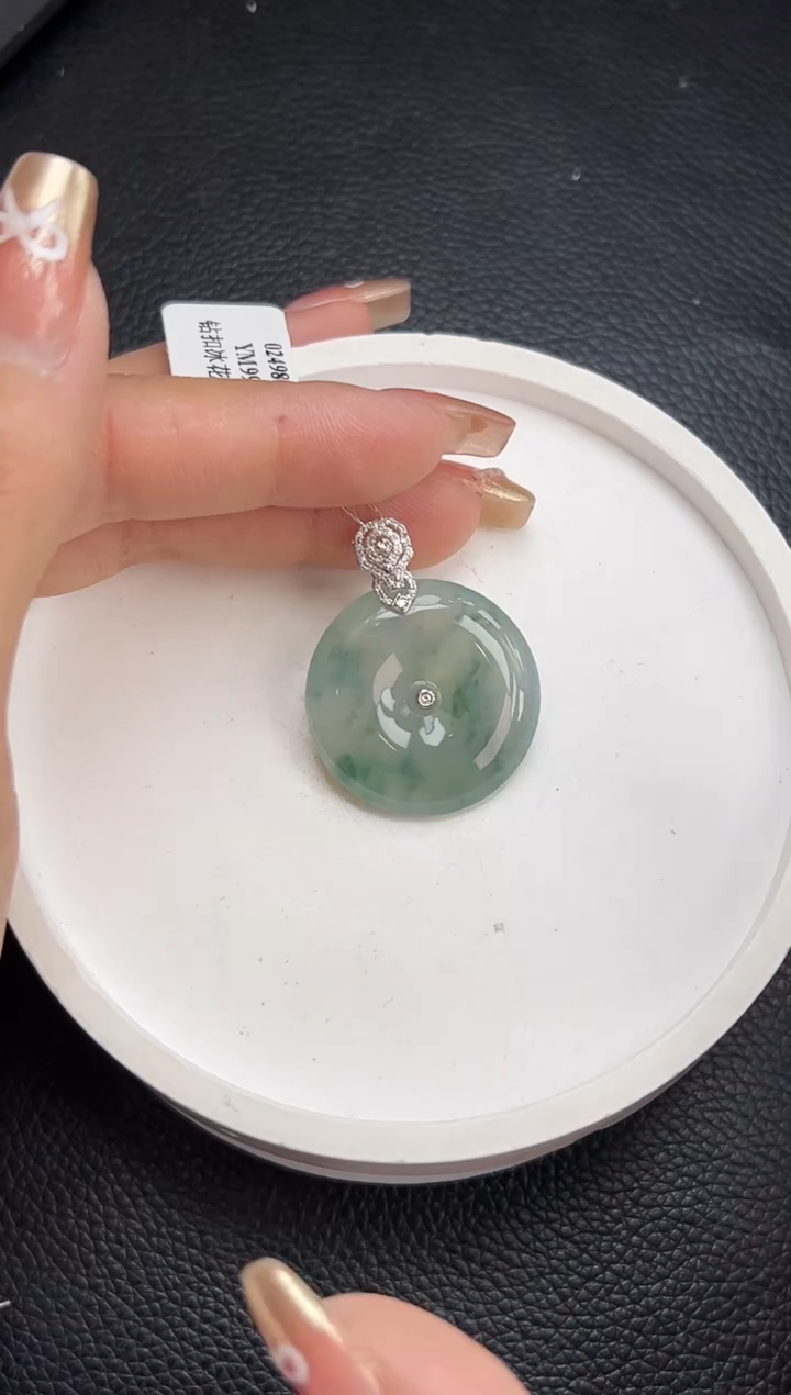 【闪购商品】翡翠颈饰18K金镶嵌YM999-1 平安扣