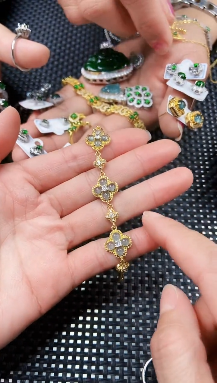 【闪购商品】翡翠手链未镶嵌111111111