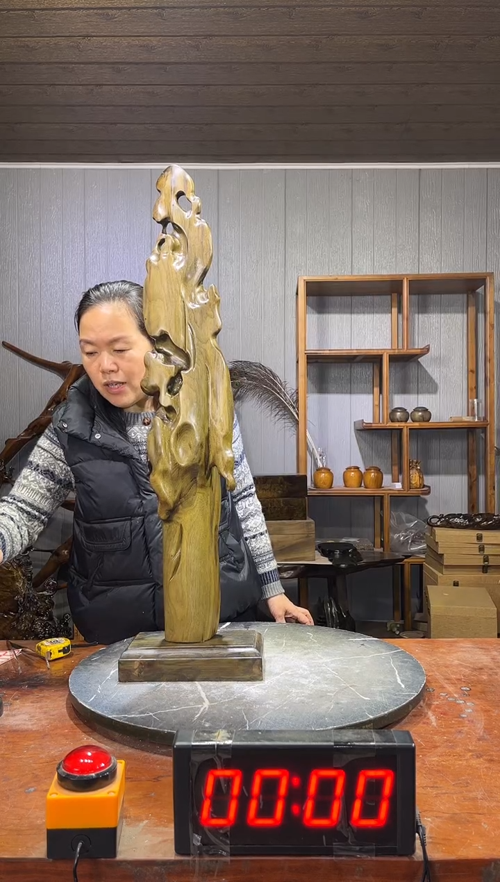金丝楠鹰*鹰阴沉木随型摆件