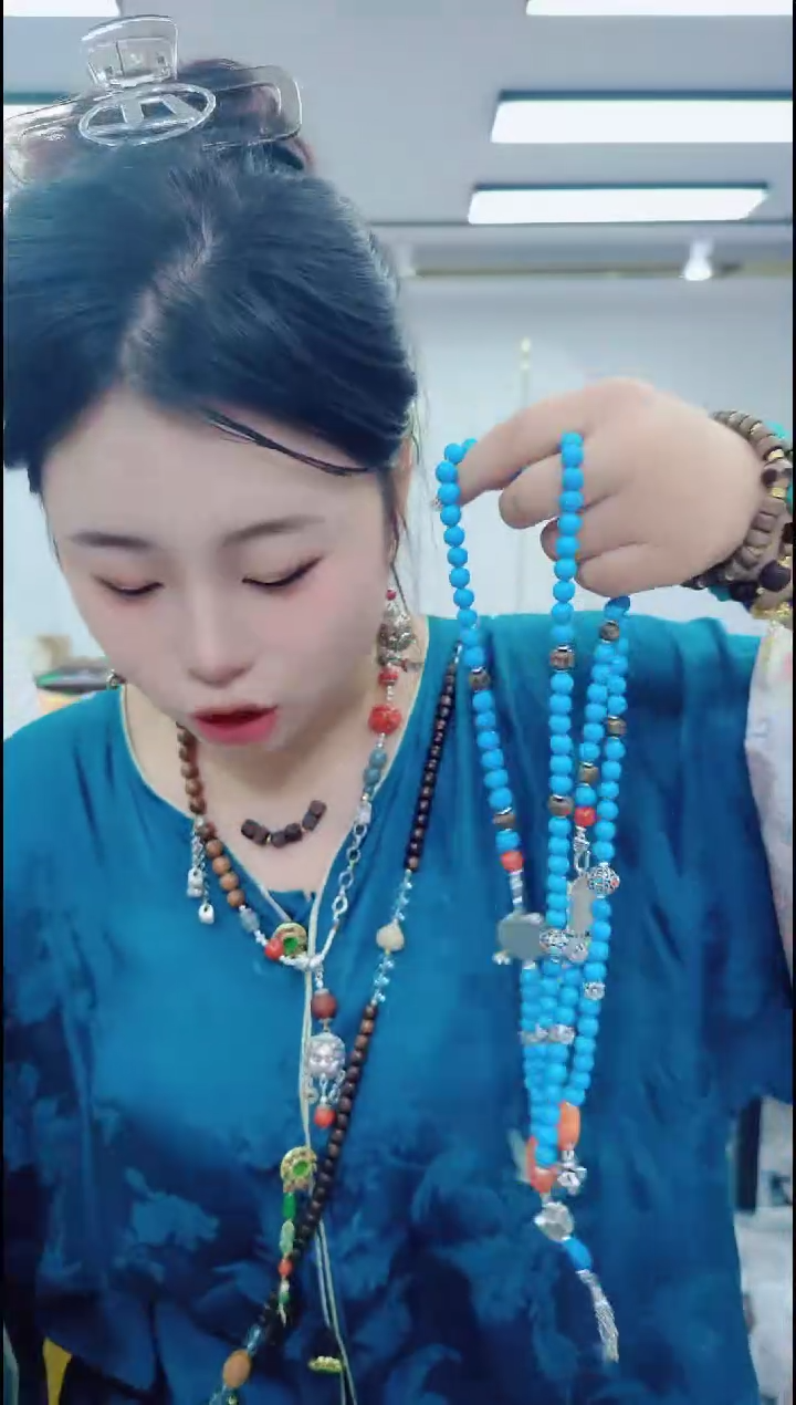 玛瑙/玉髓颈饰合金0416蓝醒狮