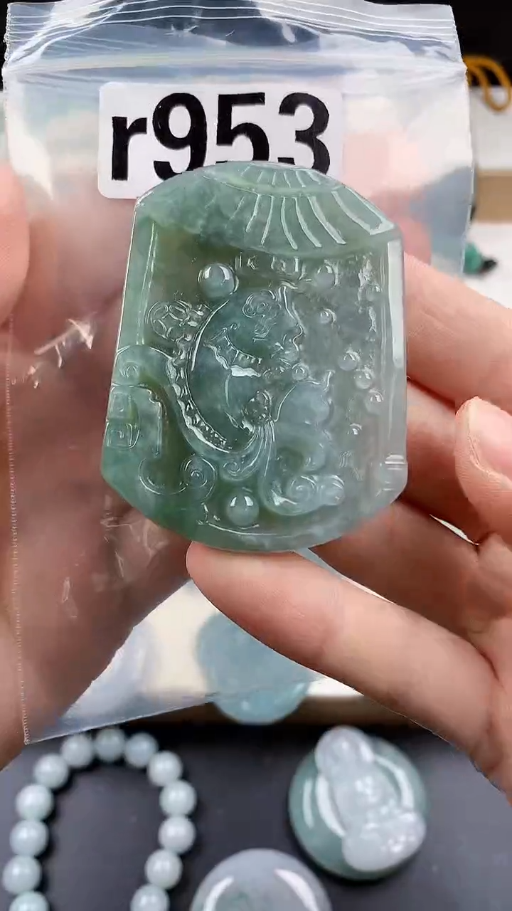 颈饰未镶嵌翡翠天然翡翠吊坠挂件