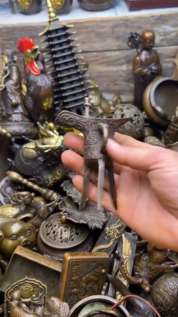 精美铜器，点击下单